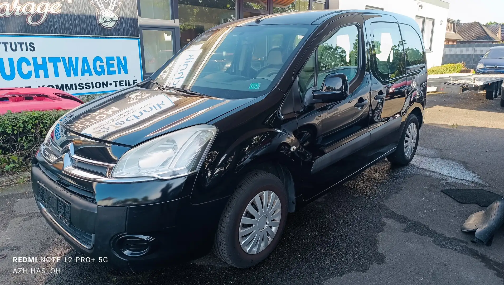 Citroen Berlingo Tendance Schwarz - 1