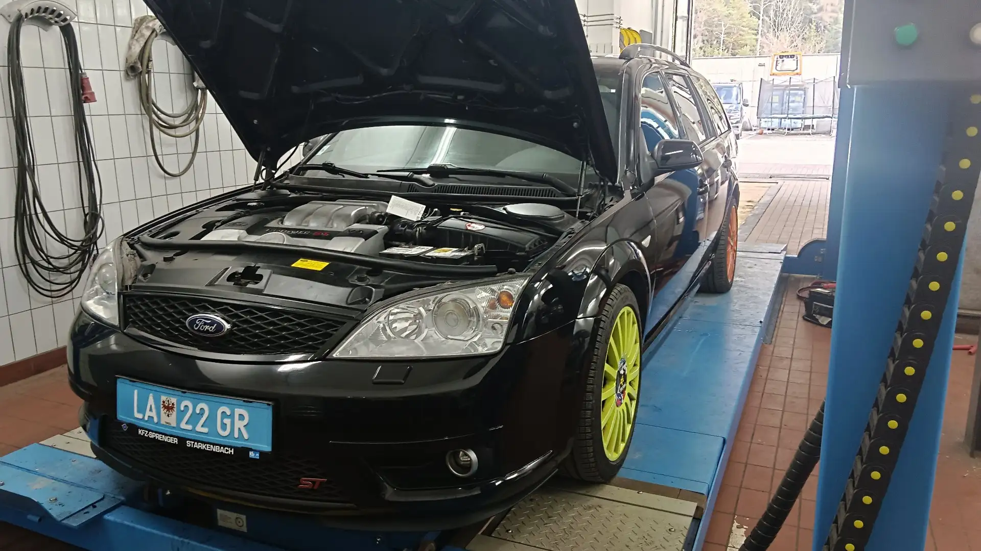 Ford Mondeo Traveller ST220 3,0 V6 24V ST - 2