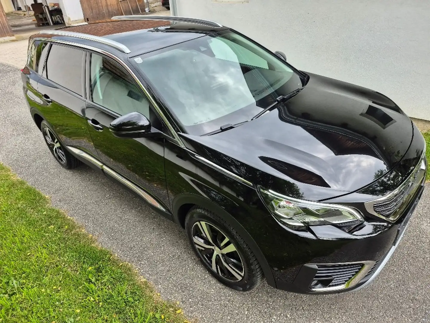 Peugeot 5008 1,6 BlueHDI 120 S*Gratis Zustellung*7-Sitzer* Schwarz - 1