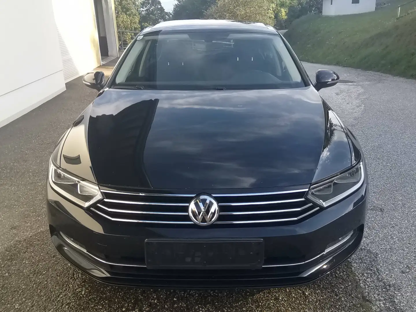 Volkswagen Passat Limousine 2.0 TDI SRC Comfortline Schwarz - 2