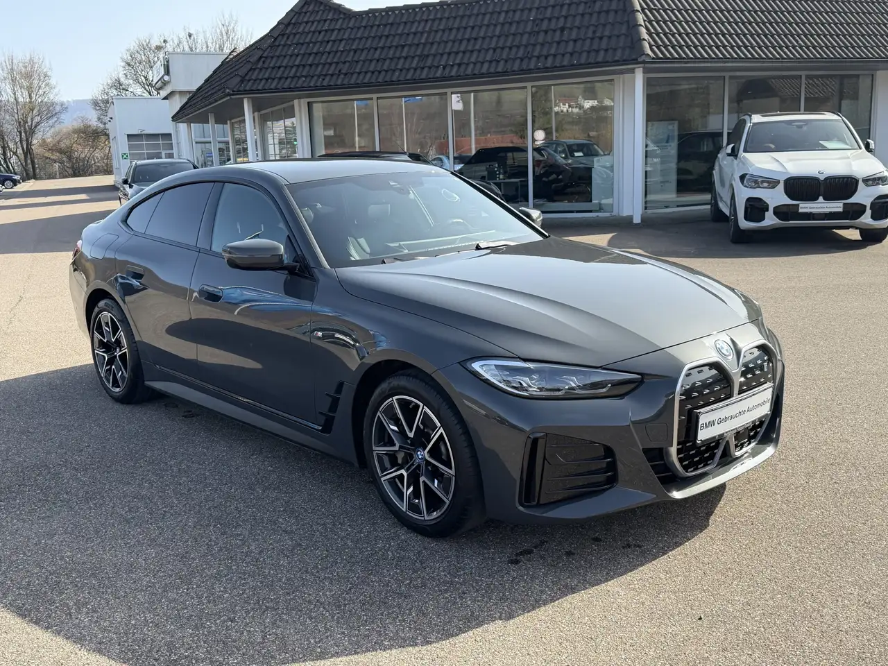 BMW i4 eDrive35 M Sport DAB Komfortzg. Tempomat Shz 12