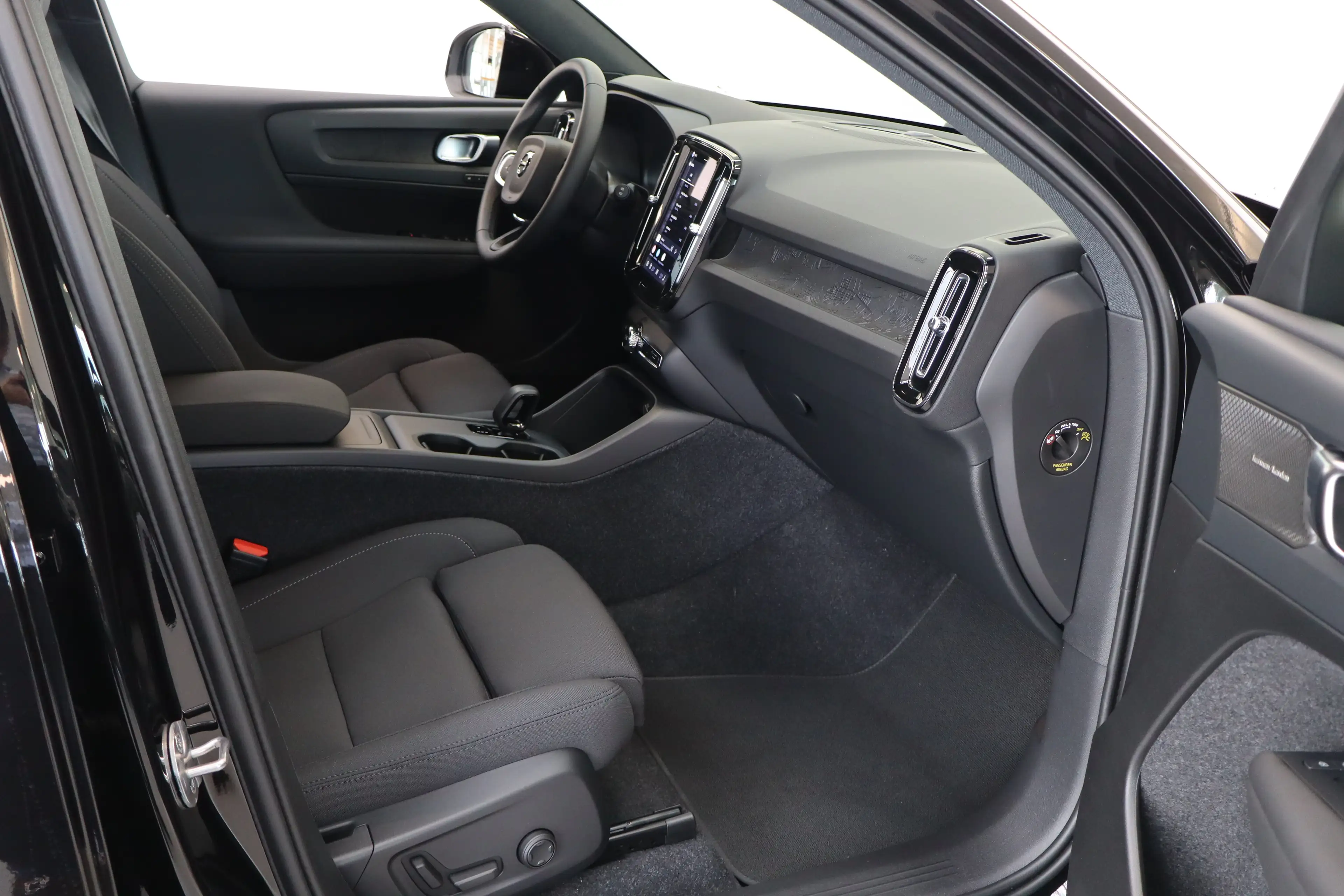 Volvo EX40 Extended Range 252PK Europa Plus 82kWh | 360 | Mem — photo 6