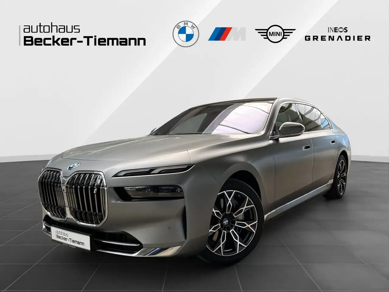 BMW i7