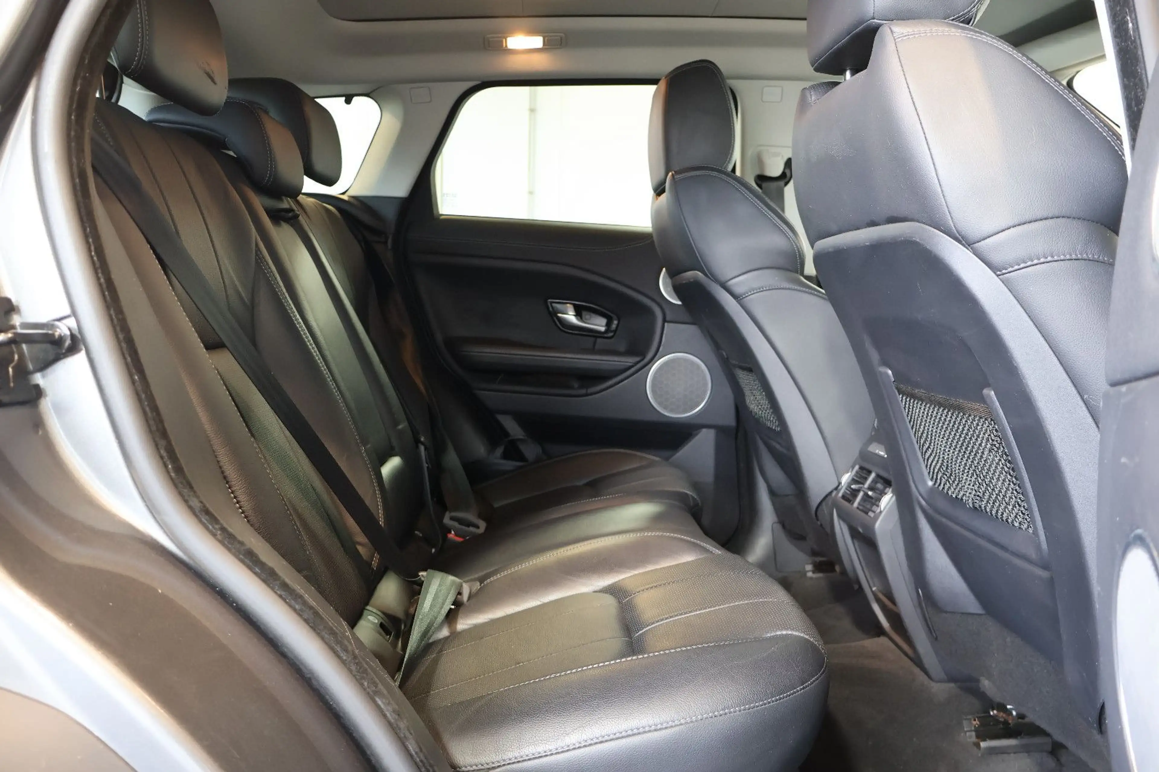 Land Rover Range Rover Evoque SE TD4 Dynamic LED+PANO+AHK — photo 14