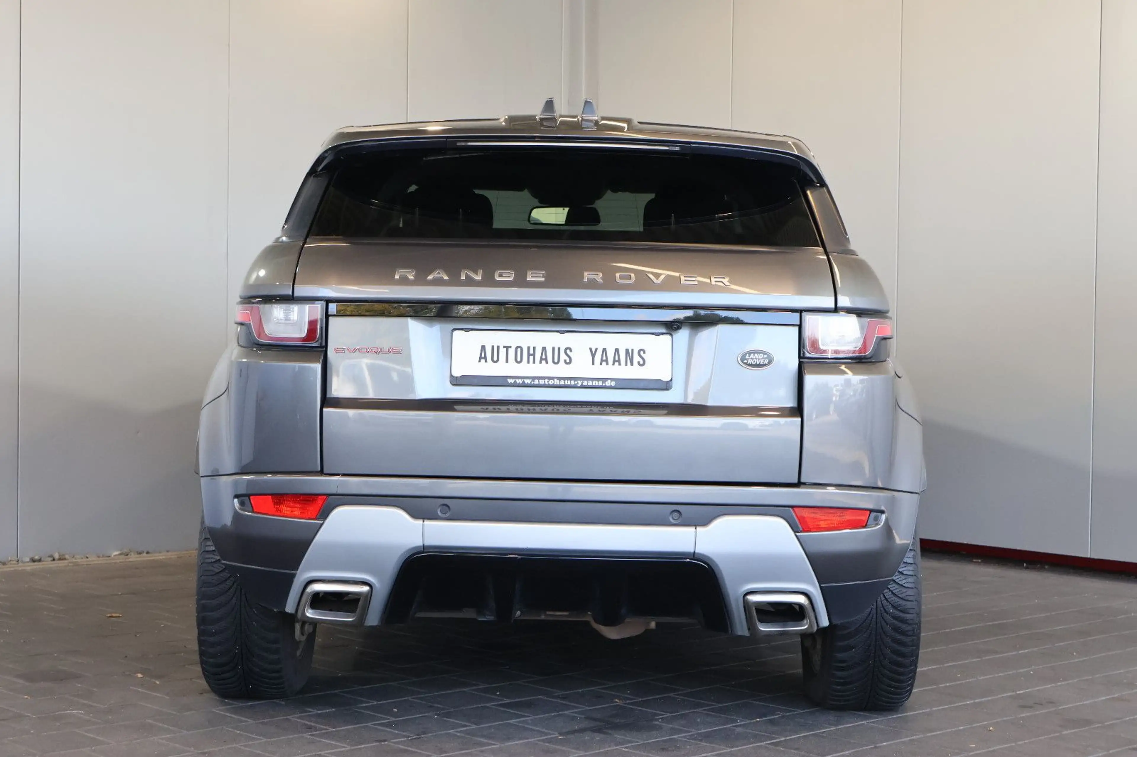 Land Rover Range Rover Evoque SE TD4 Dynamic LED+PANO+AHK — photo 5