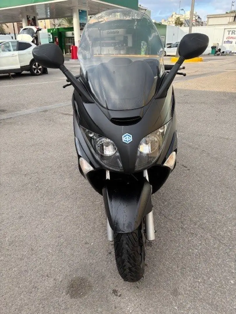 Piaggio XEvo 125 Negro - 2