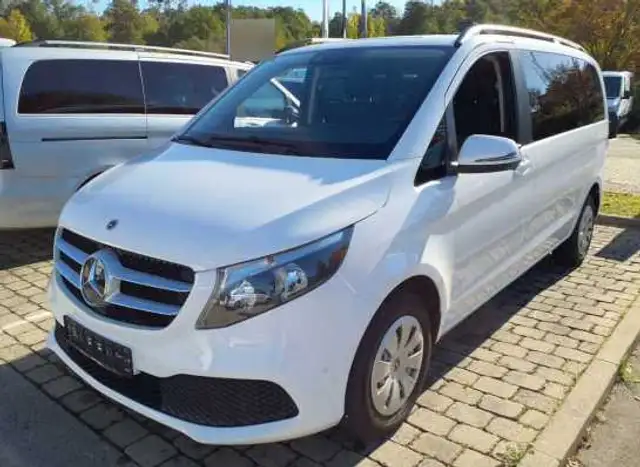 Mercedes-Benz V 220 d Rise kompakt Nav SHZ 2,5t AHK RFK Tempom