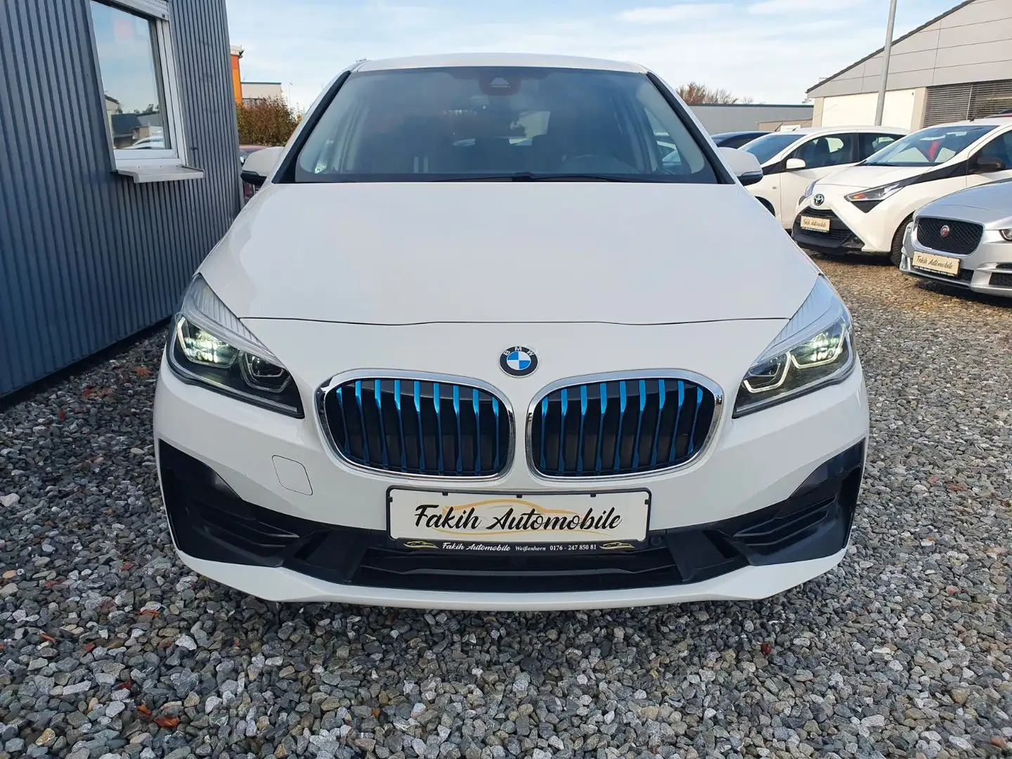 BMW 225 xe Active Tourer Sport Line Automatik Weiß - 2