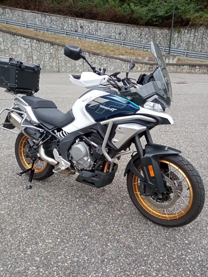 Cfmoto 700 MT