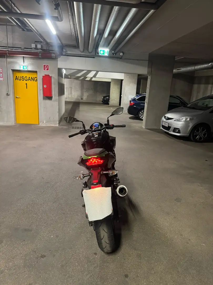 Kawasaki Z 400 Vert - 2