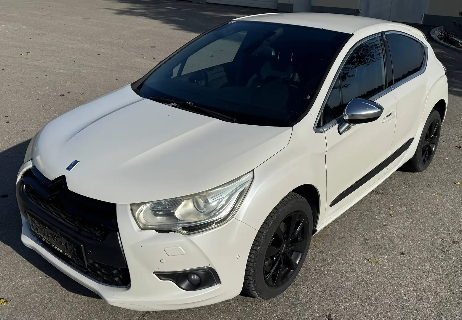 Citroen DS4 DS4 HDi 110 So Chic So Chic Weiß - 1