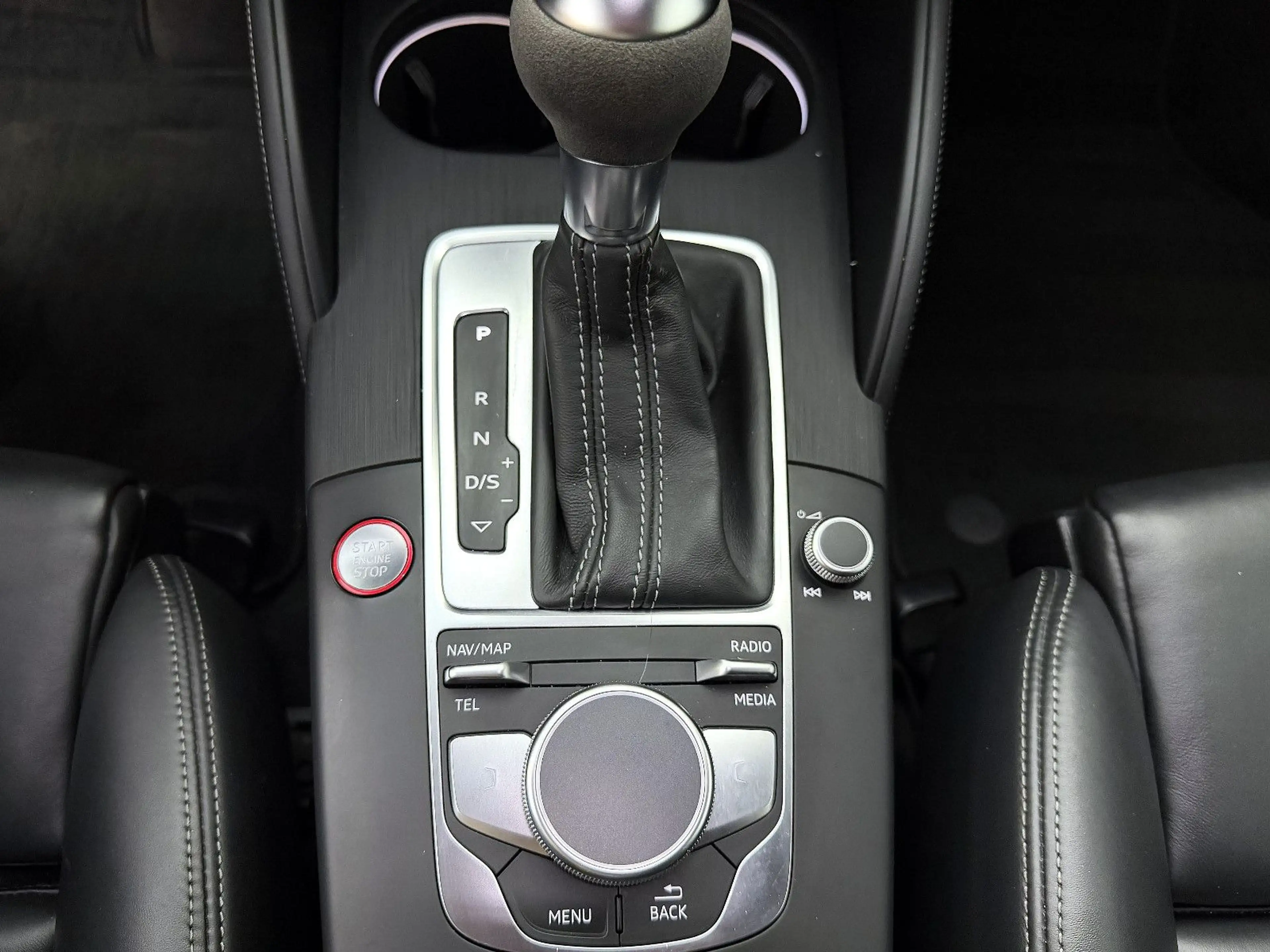 Audi RS3 Lim. 2.5 TFSI Quattro *RS-SITZE*NO-OPF* — photo 12
