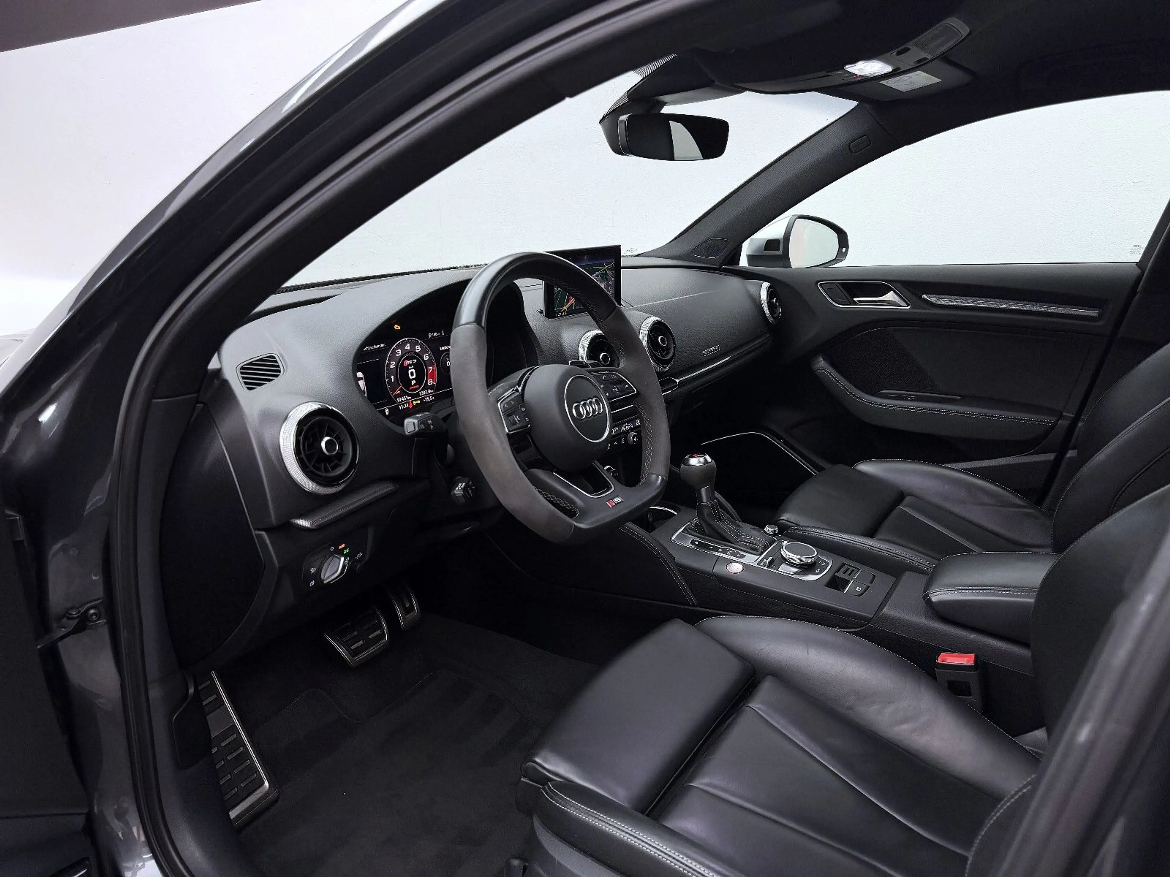 Audi RS3 Lim. 2.5 TFSI Quattro *RS-SITZE*NO-OPF* — photo 10