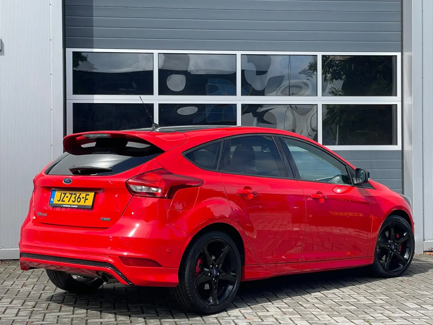 Ford Focus 1.5 150pk Red Edition ST-line | Navi | PDC v+a | S Rouge - 2