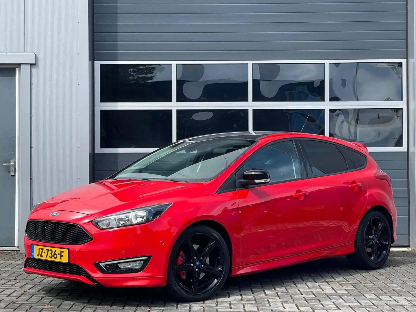 Ford Focus 1.5 150pk Red Edition ST-line | Navi | PDC v+a | S Rouge - 1