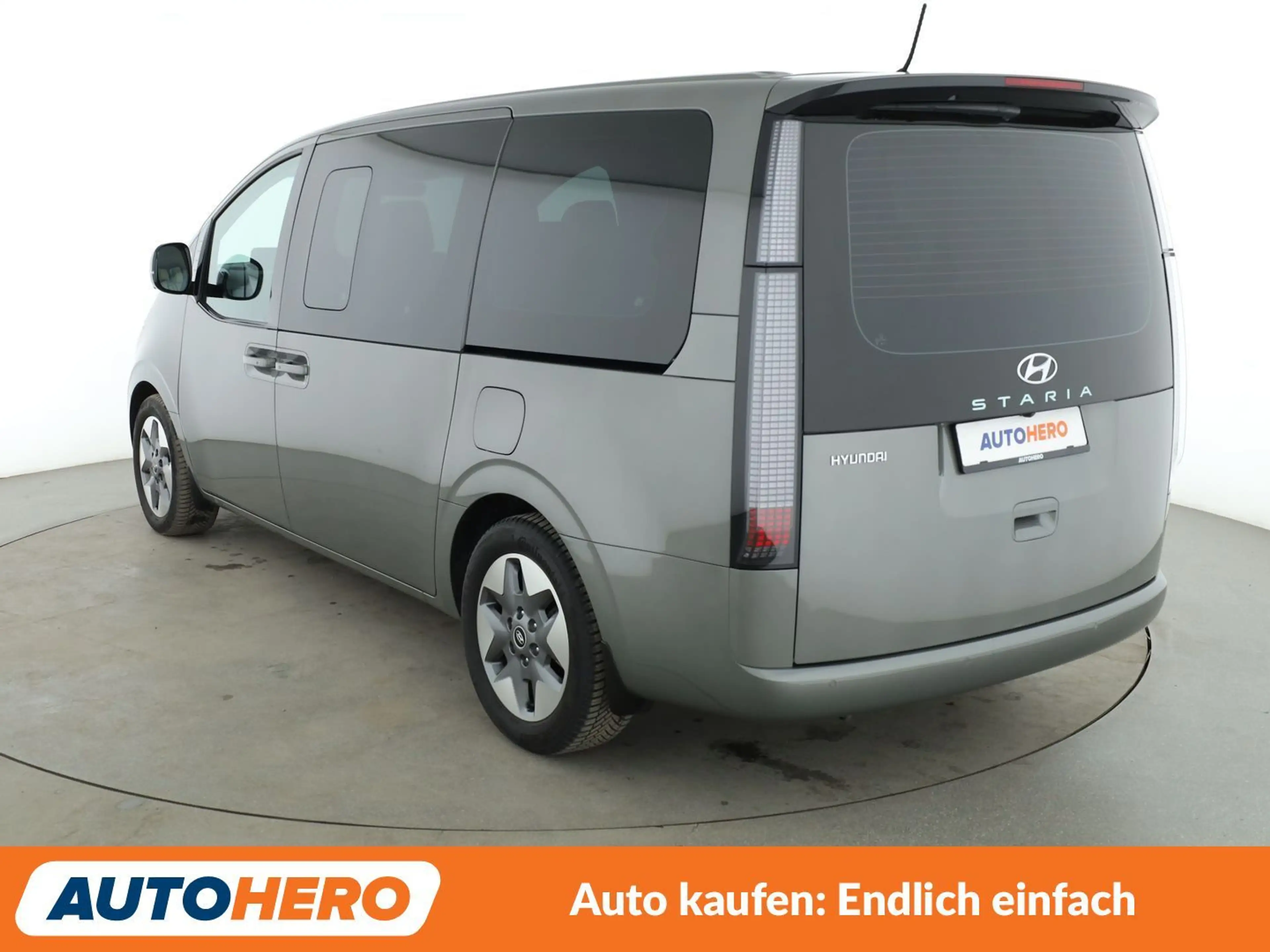 Hyundai STARIA 2.2 CRDi Prime 2WD — photo 4