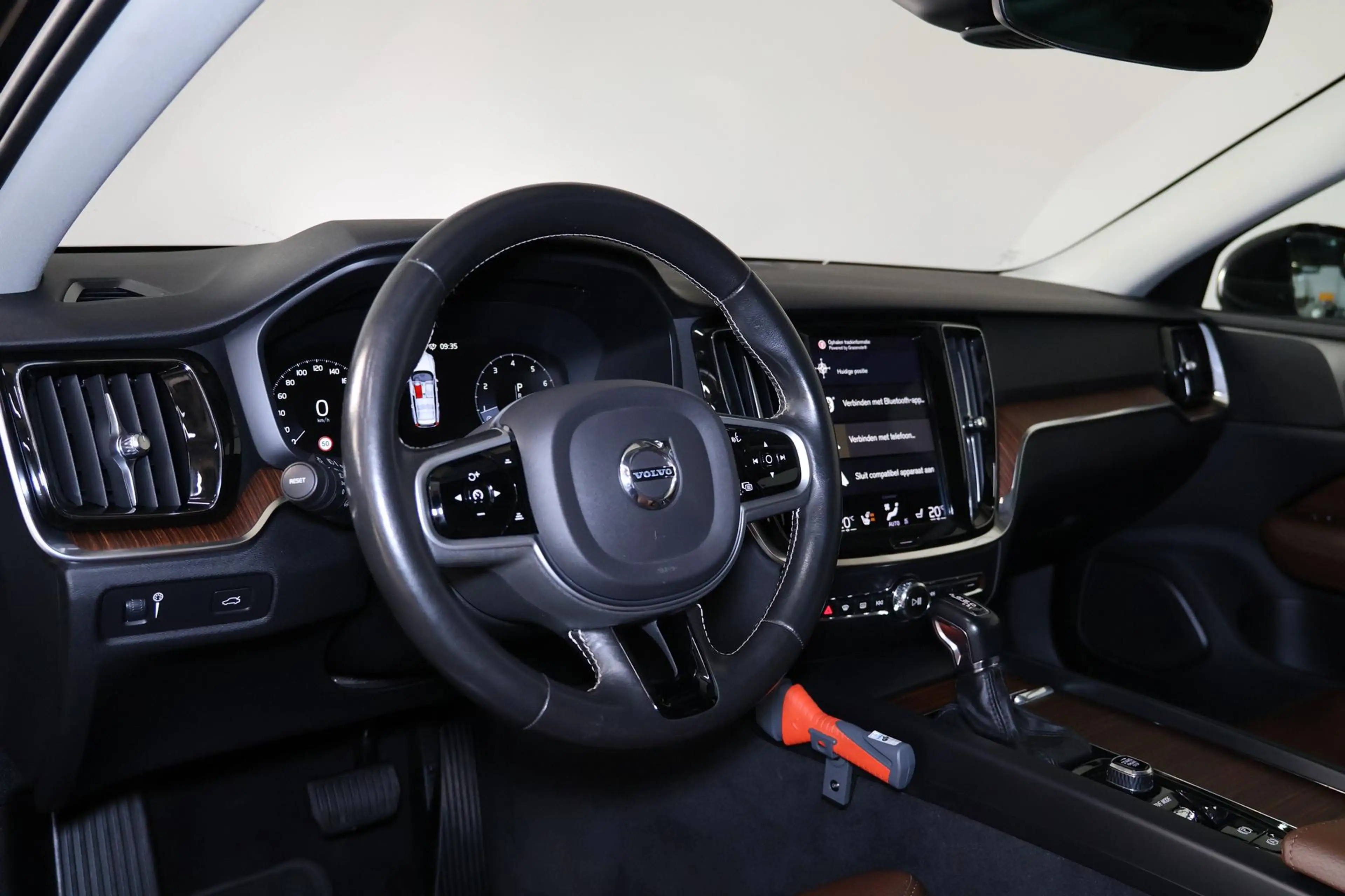 Volvo V60 2.0 T4 Inscription - Panorama/schuifdak - IntelliS — photo 15