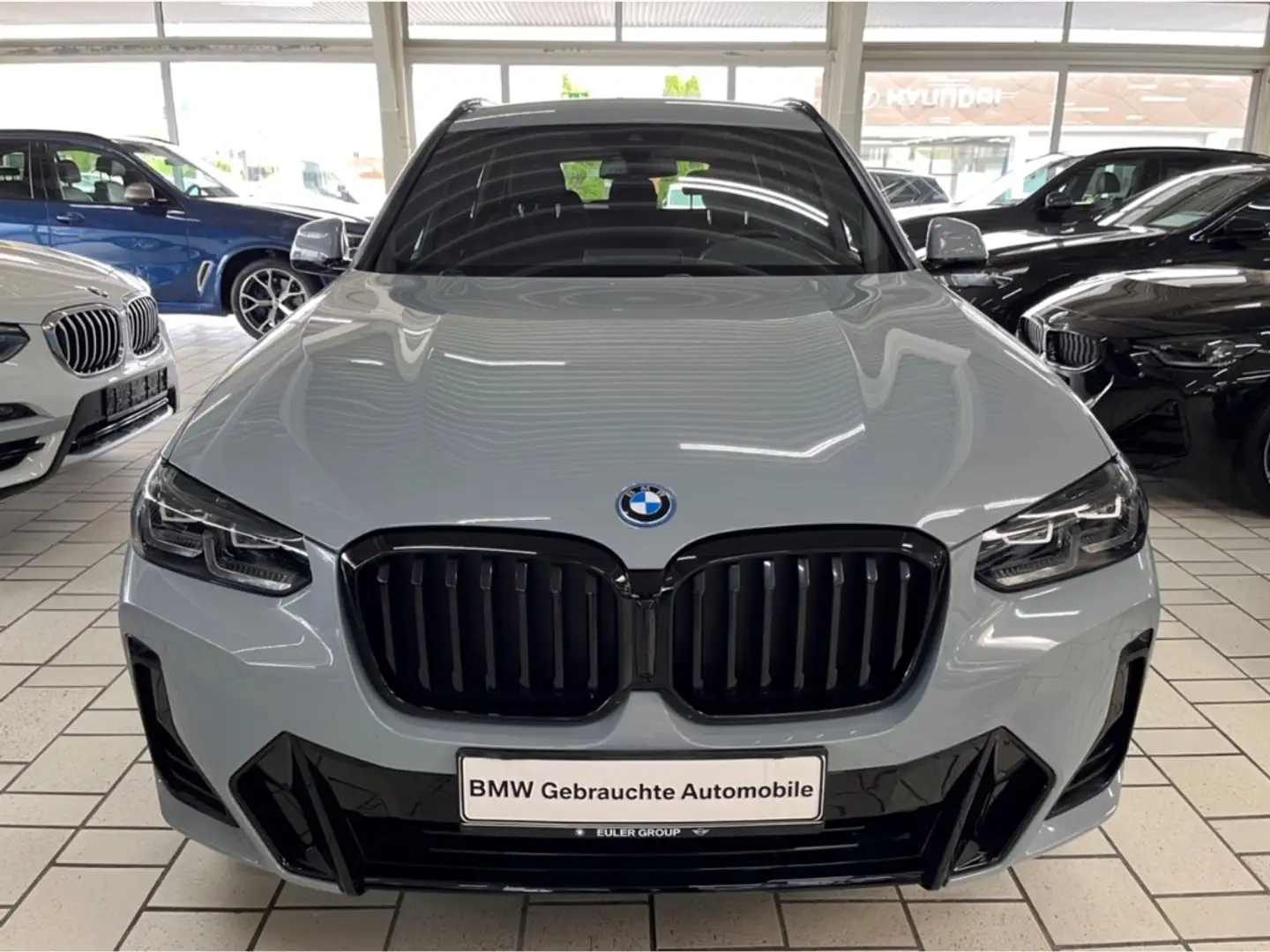 BMW X3 xDrive 30e M-Sport AHK Navi LED El. Heckklappe DAB Gris - 2