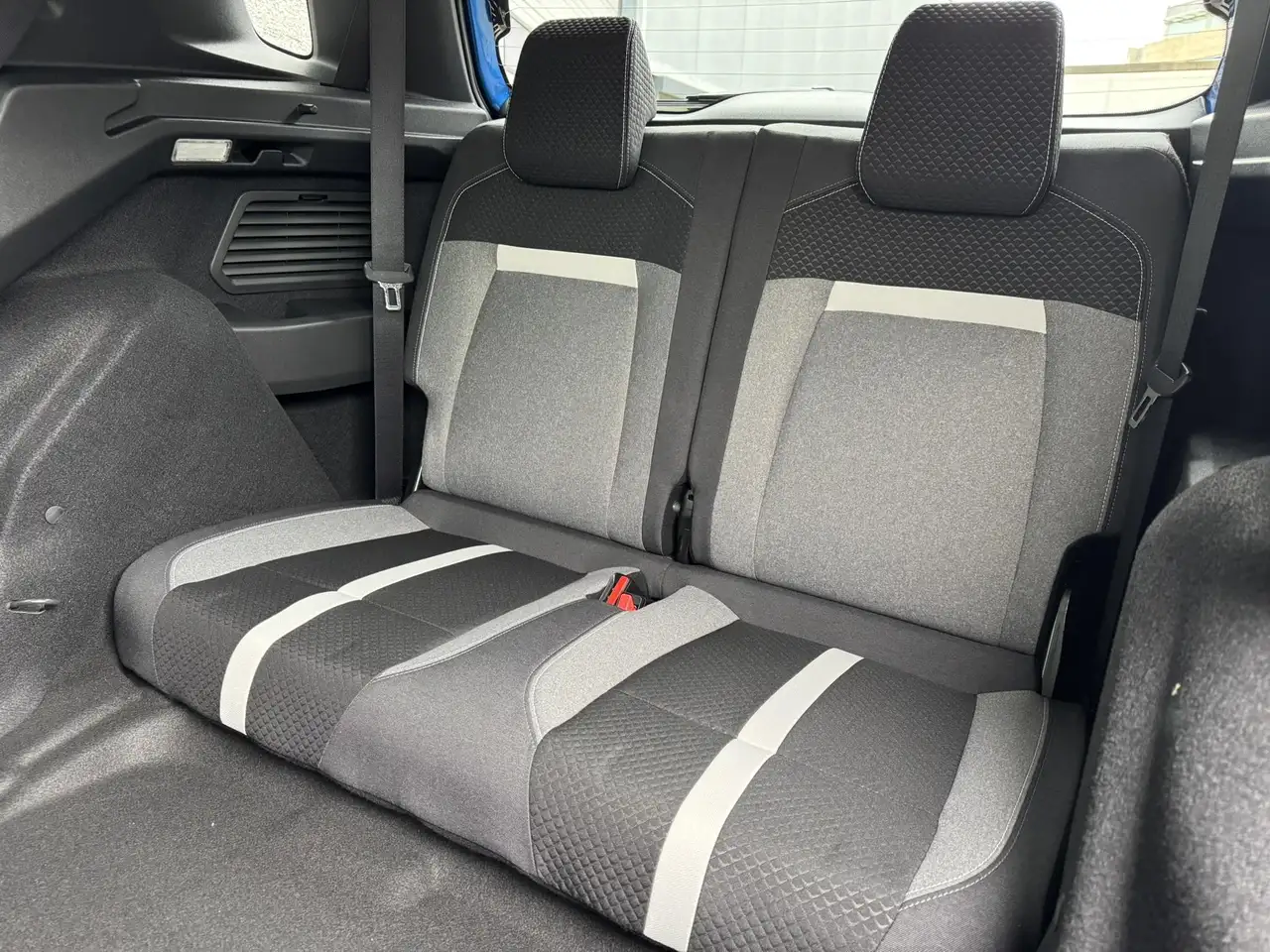 Opel Frontera MILD HYBRID 145PK GS 7ZIT/CAMERA/NAVI 10