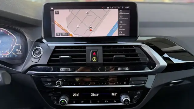 BMW X3 view 14