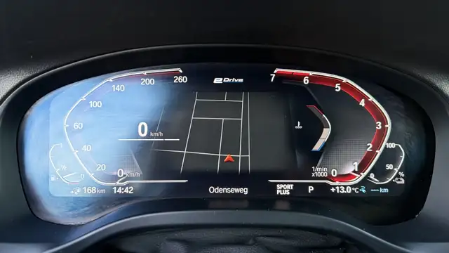 BMW X3 view 10