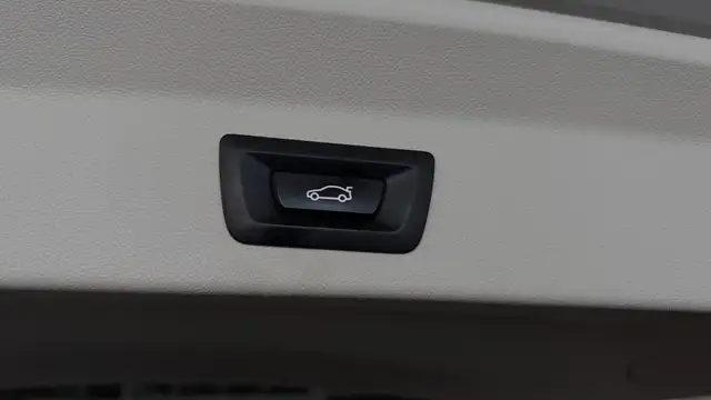 BMW X3 view 18