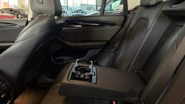 BMW X3 view 15