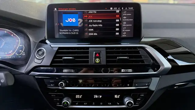 BMW X3 view 13