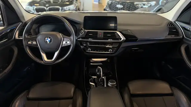 BMW X3 view 20