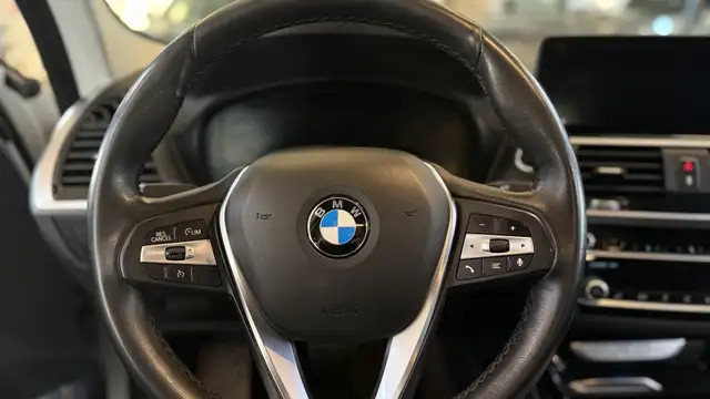 BMW X3 view 17