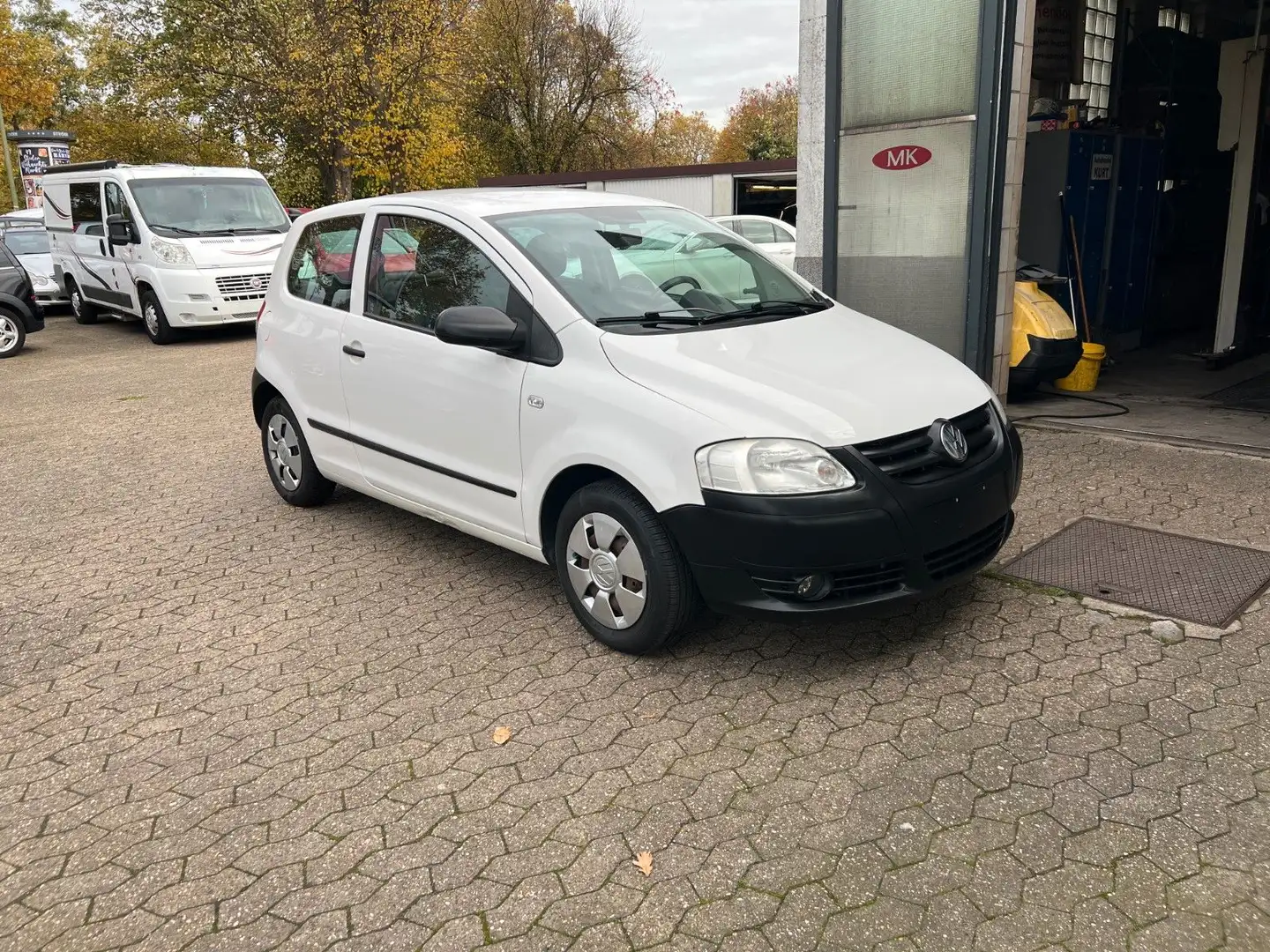 Volkswagen Fox 1.2 Klima-E Fenster-Sitzheizung-Servo Weiß - 1