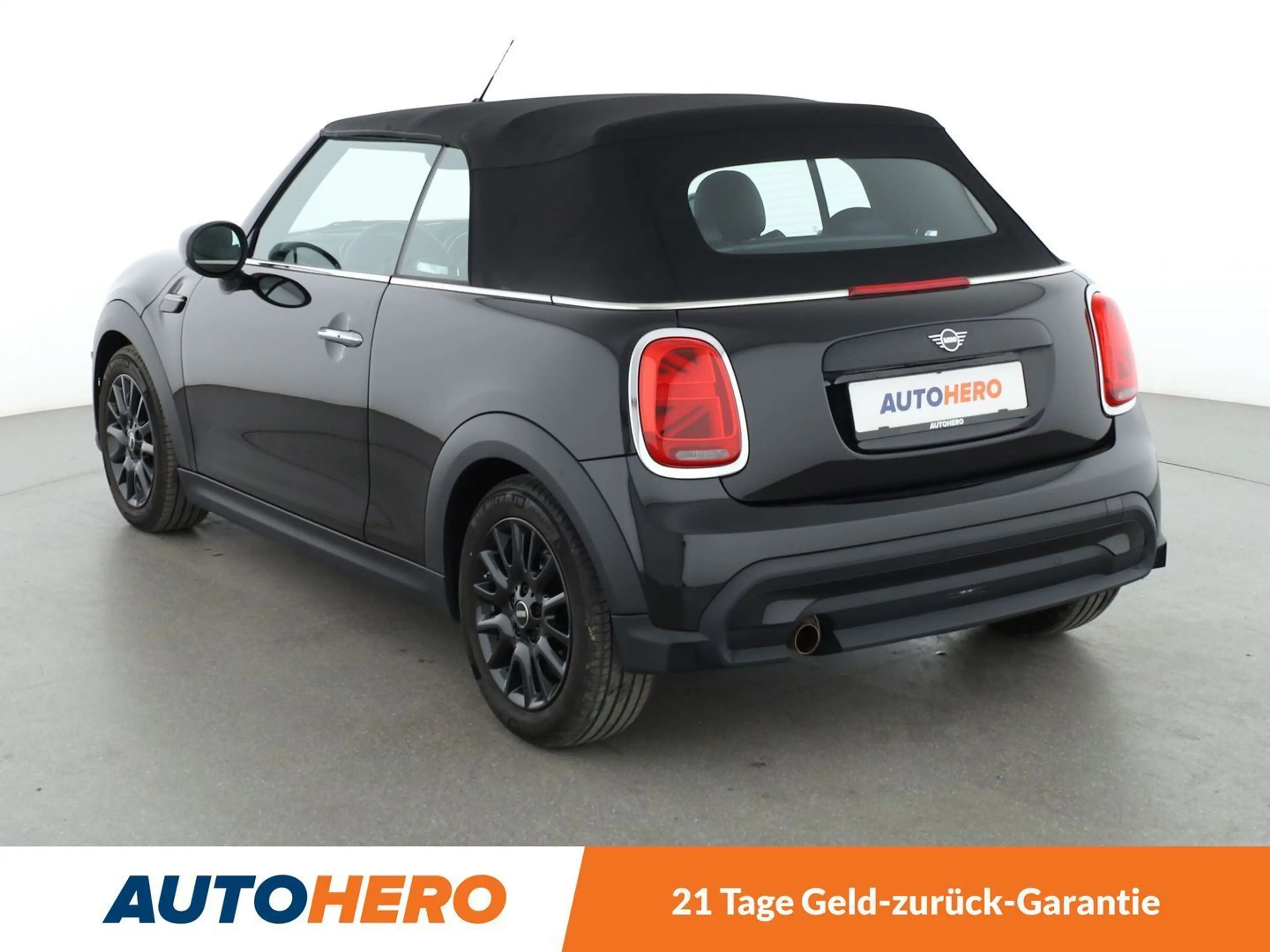 MINI One Cabrio One Classic Trim *NAVI*HUD*LED*TEMPO*PDC* — photo 4