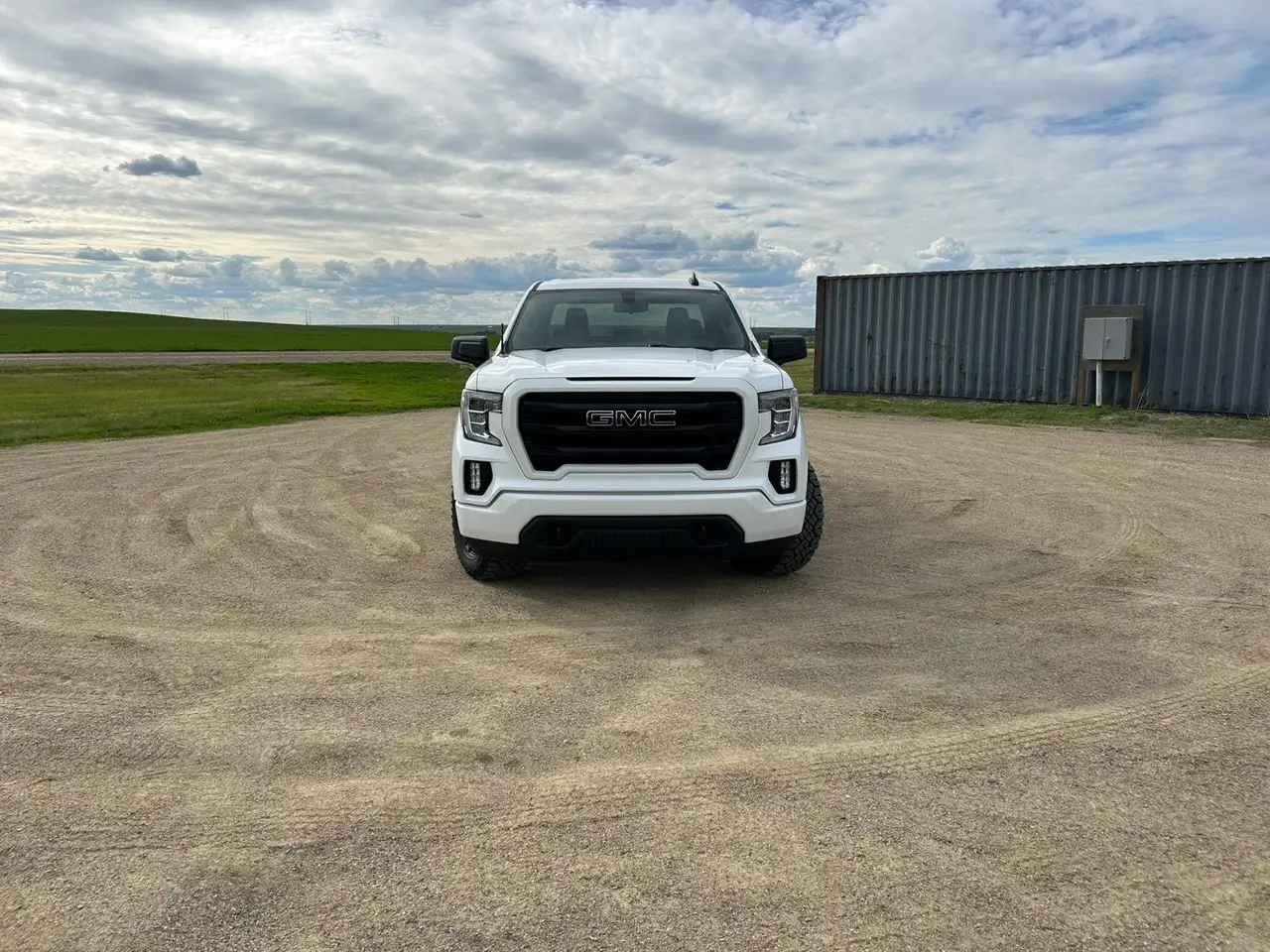 GMC Sierra 1500 снимка GMC Sierra 1500