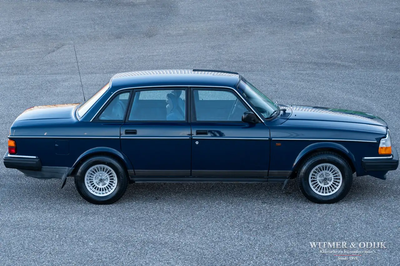 Volvo 240 2.3 GL automaat 135.000km, foto 3