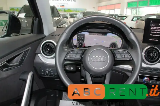 Audi Q2 view 12