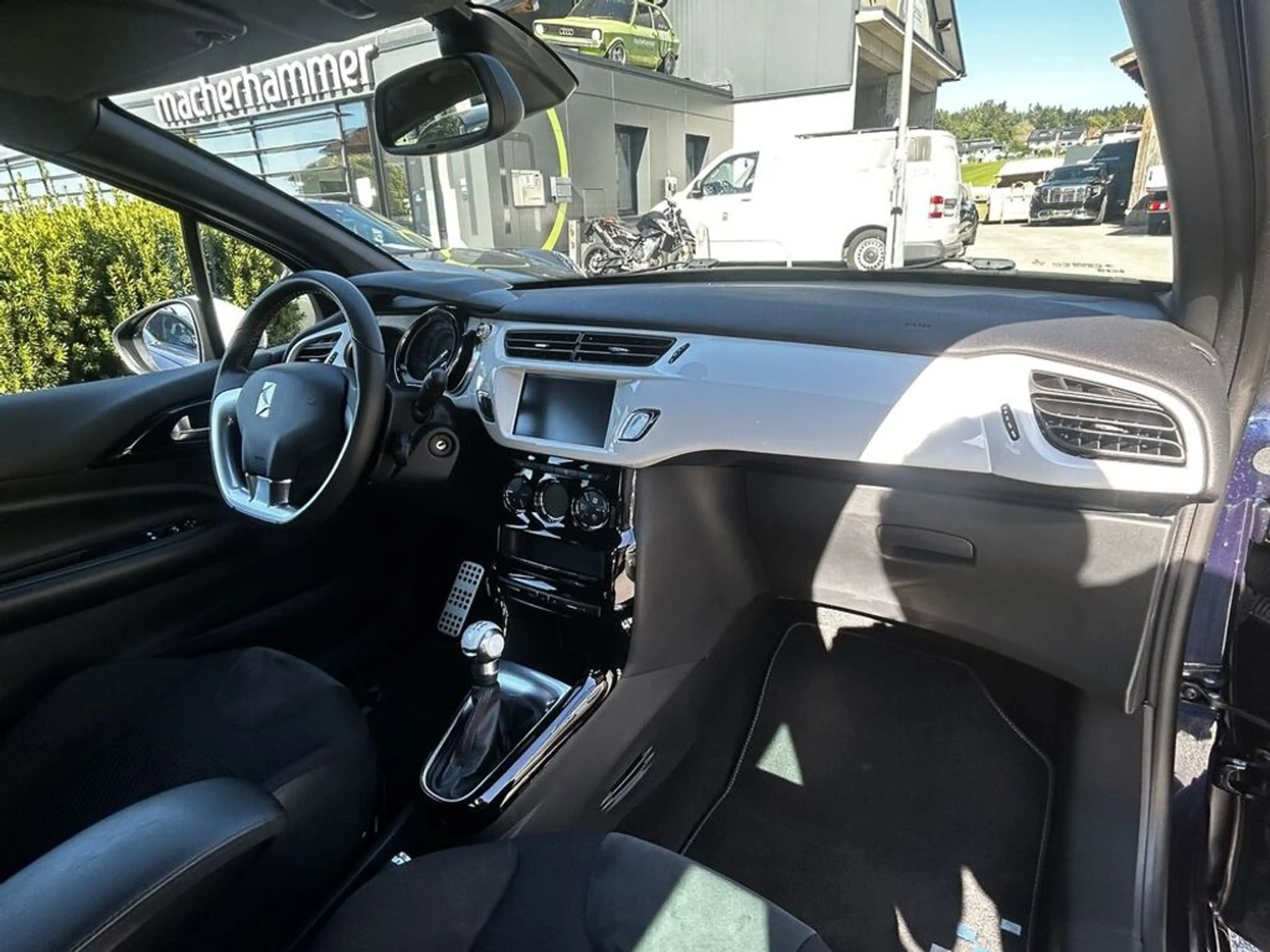 DS Automobiles DS 3 BeChic *LED*SPORT*17'' — photo 8
