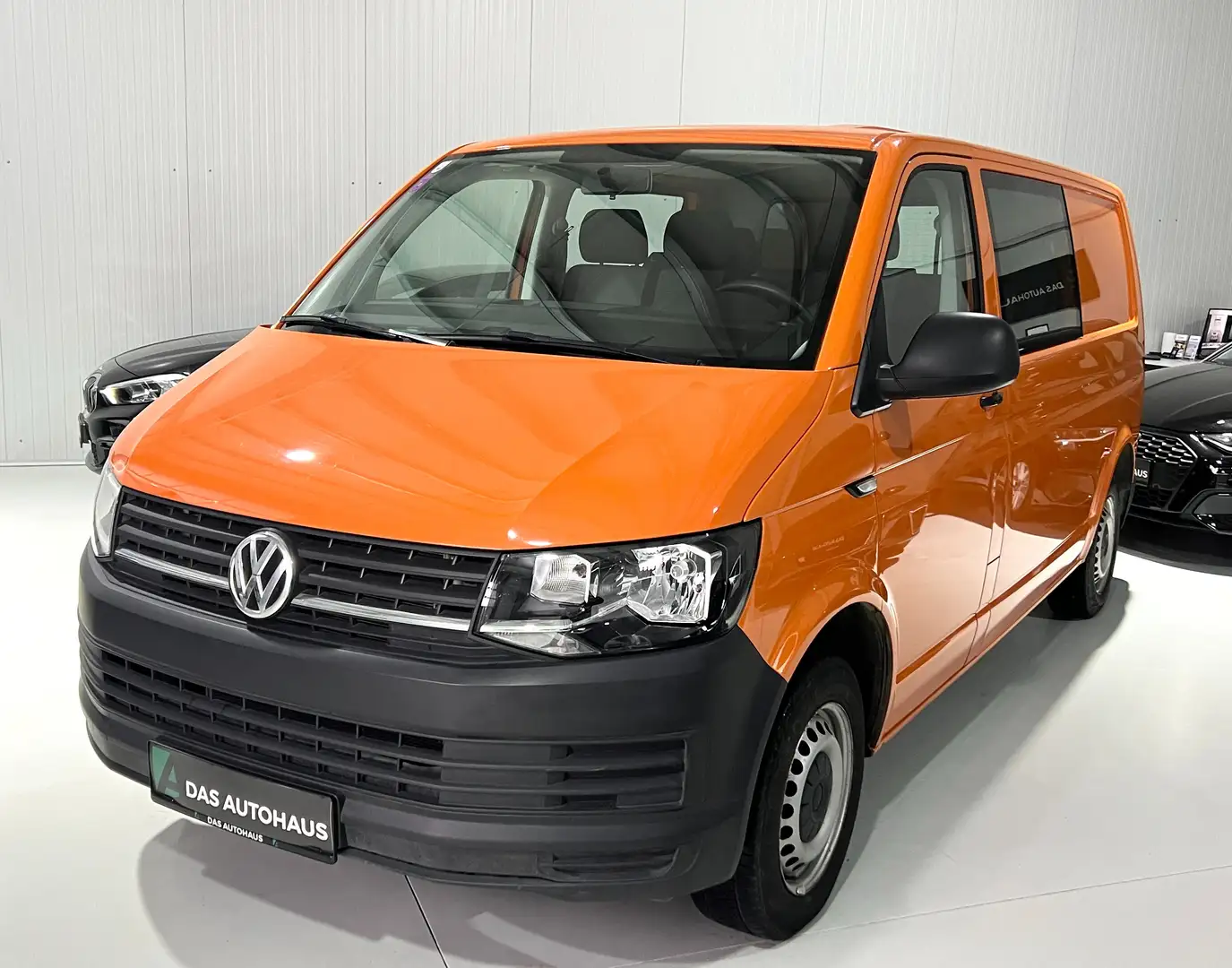 Volkswagen T6 Transporter DOKA/LANG/STANDHZG/6 SITZER Orange - 1