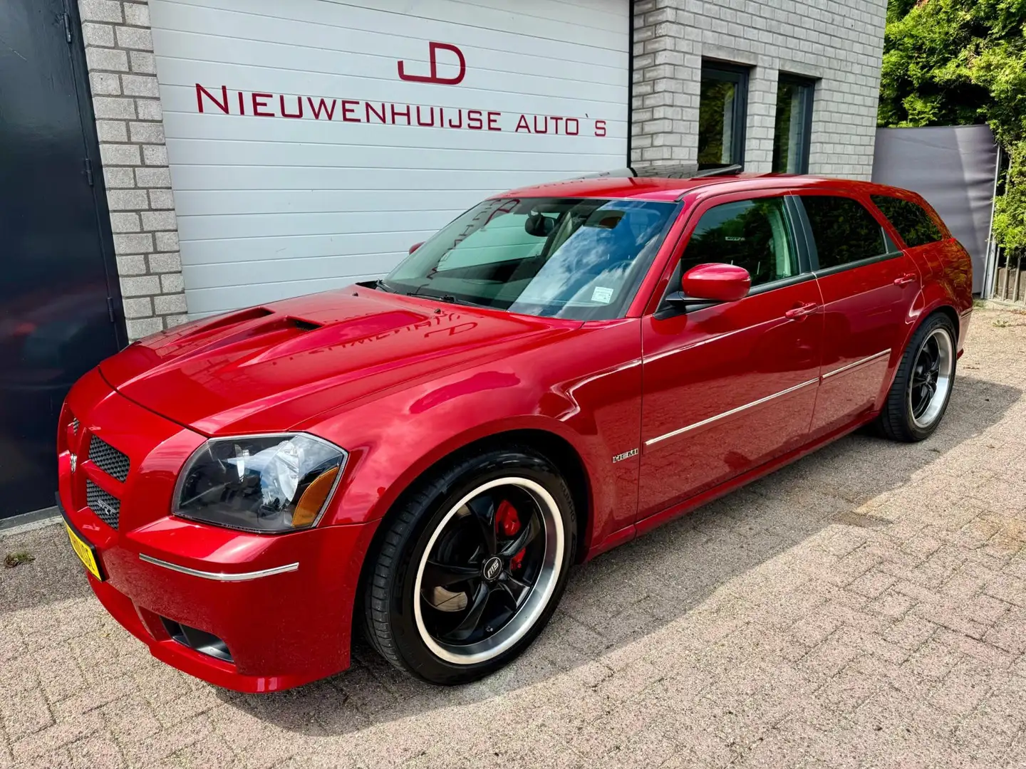 Dodge Magnum 6.1 SRT-8 425pk, 3e eigenaar, clean title, 44.462k Rouge - 1