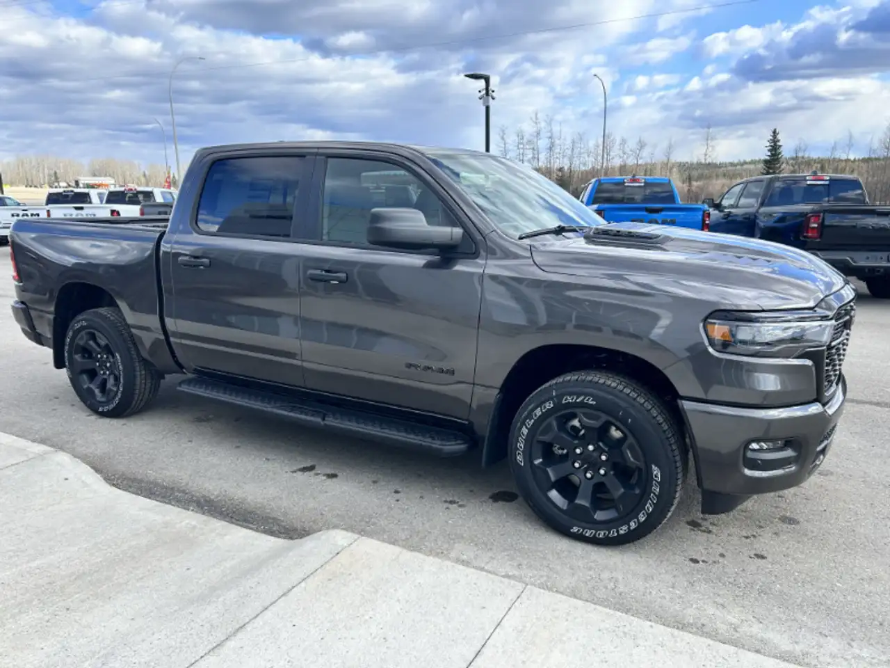 RAM 1500 снимка RAM 1500