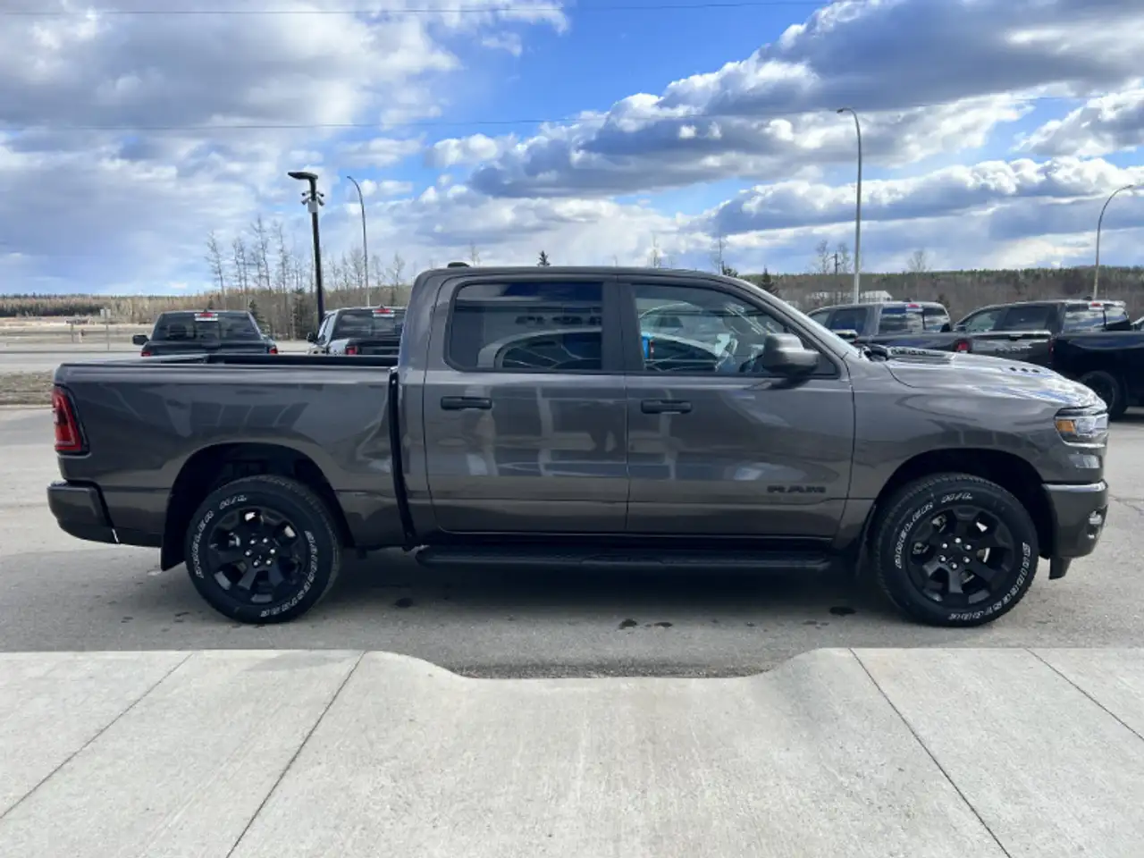 RAM 1500 снимка RAM 1500