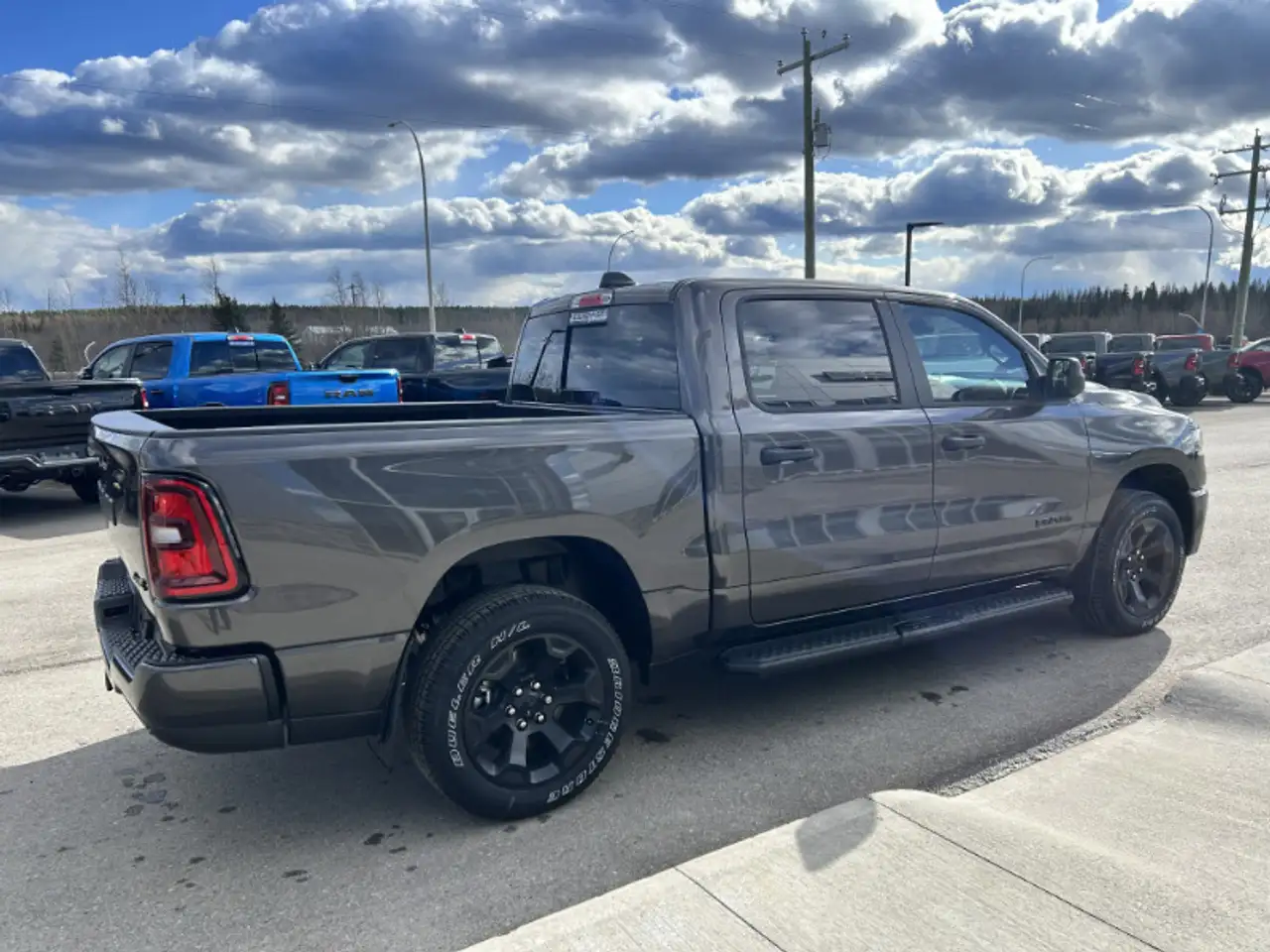 RAM 1500 снимка RAM 1500