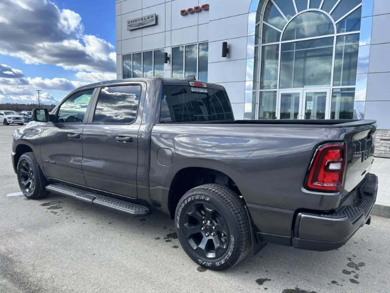 RAM 1500 снимка RAM 1500