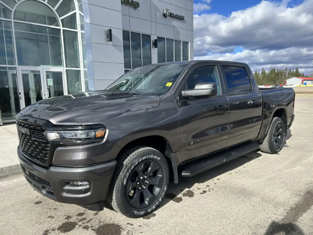 RAM 1500 снимка RAM 1500