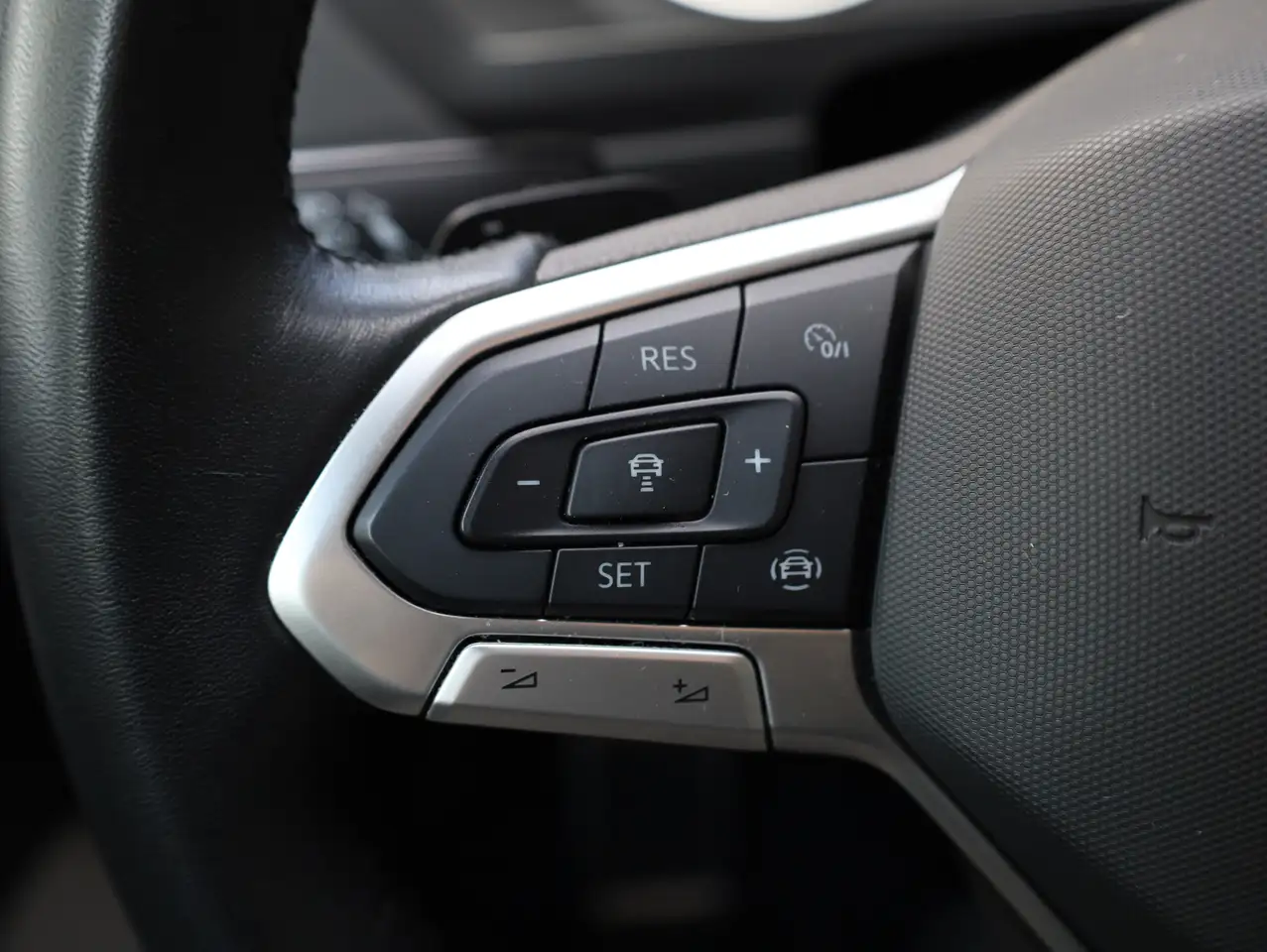 Volkswagen Tiguan Move 1.5TSI*AHK*Kamera*SHZ*ACC*AppleCar, миниатюра 28