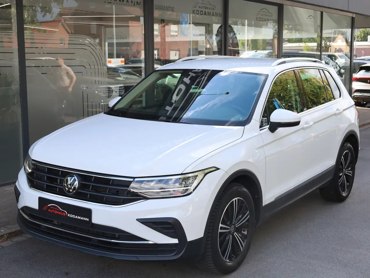Volkswagen Tiguan Move 1.5TSI*AHK*Kamera*SHZ*ACC*AppleCar, миниатюра 5
