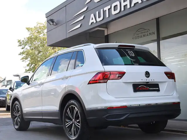 Volkswagen Tiguan view 8
