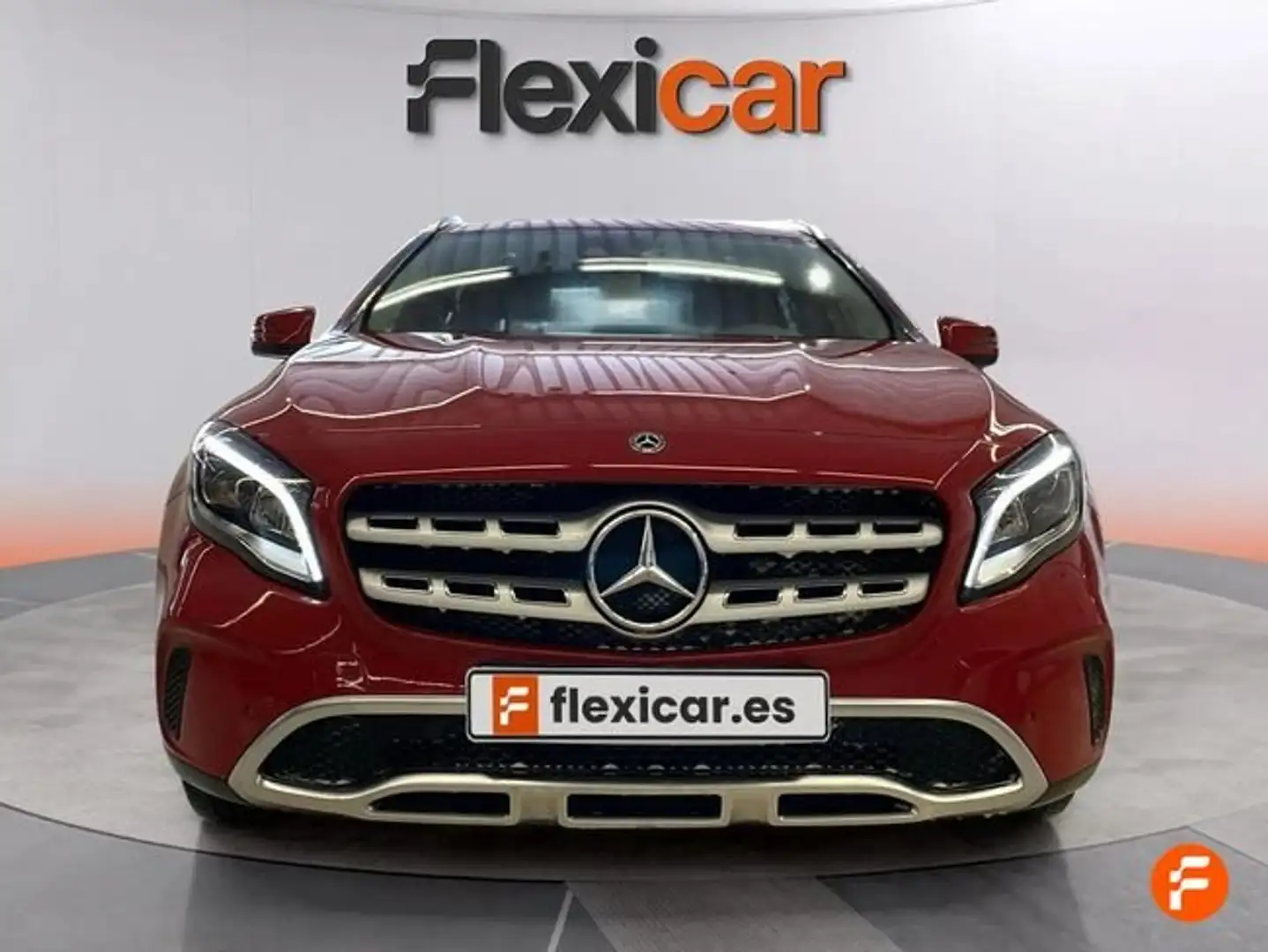 Mercedes-Benz GLA 180 +180 Rojo - 2