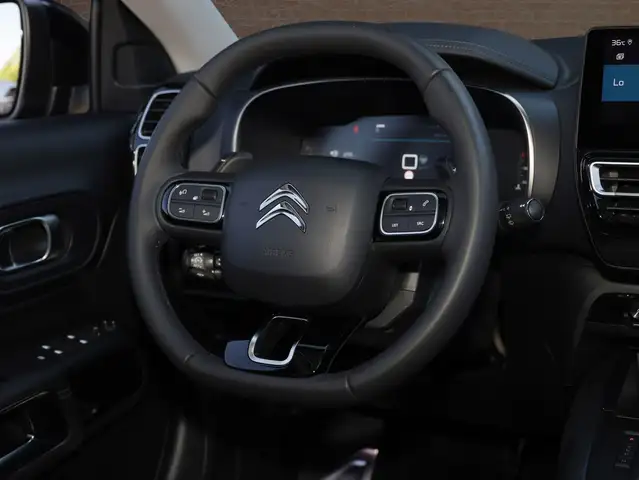 Citroen C5 Aircross view 12