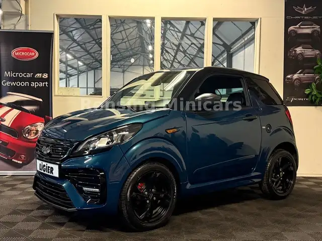 Ligier JS 50 JS50 JS66 Apple Carplay Mopedauto Microcar 45 KM