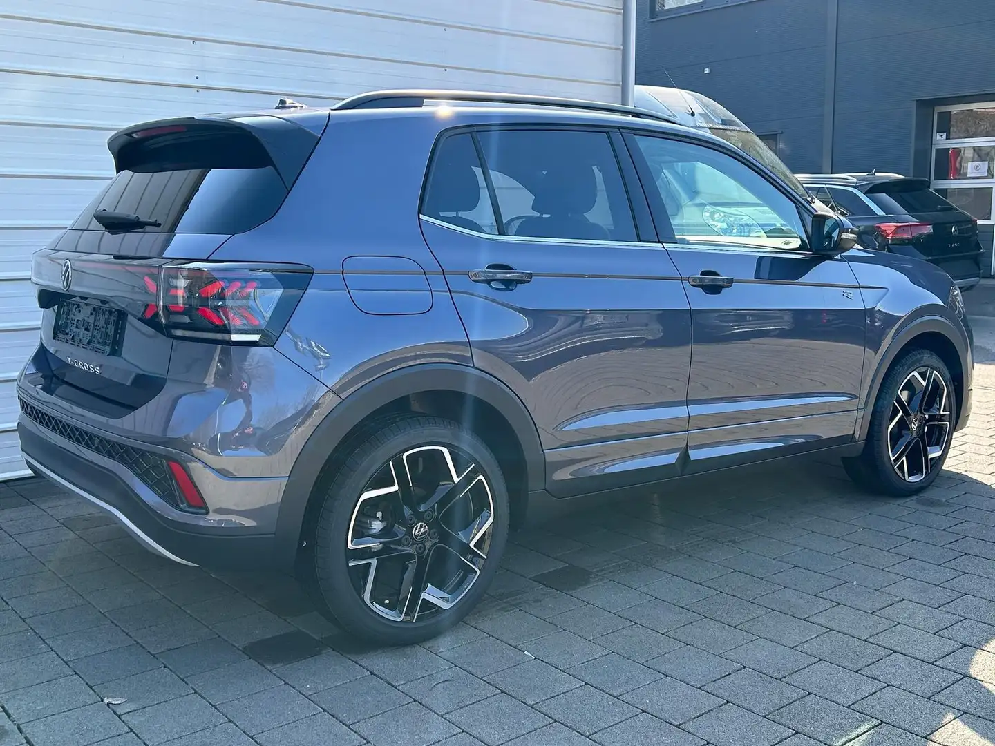 Volkswagen T-Cross R-Line 1.0 TSI DSG AHK*Android Auto*SHZ*Matrix-... Grau - 2